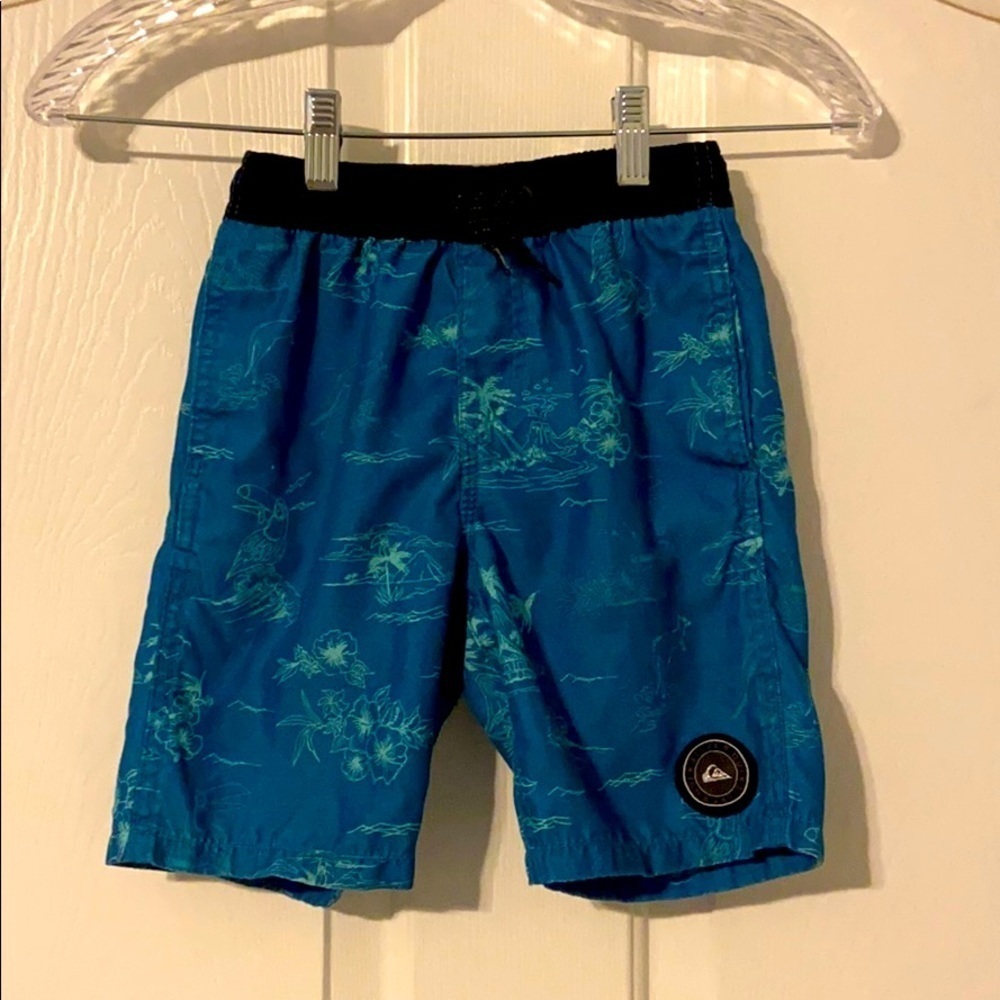 Quicksilver swim shorts little boy sz 6